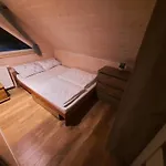 Lodge Homes 777