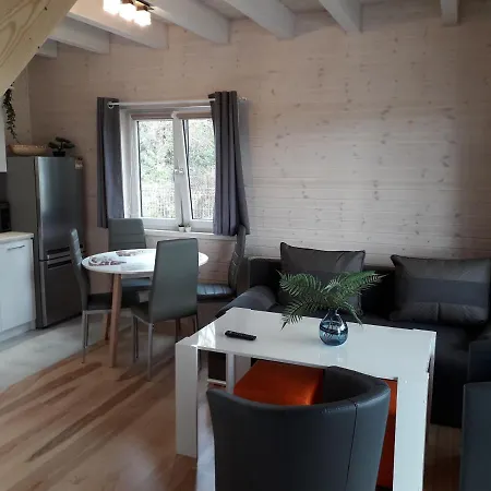 Gerendaház Homes 777
