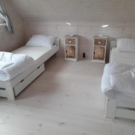 Homes 777 Gerendaház Karwia
