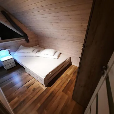Homes 777 بيت خشبي
