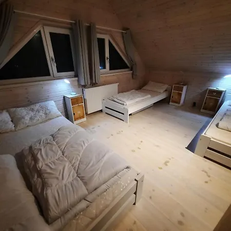 Lodge Homes 777 *