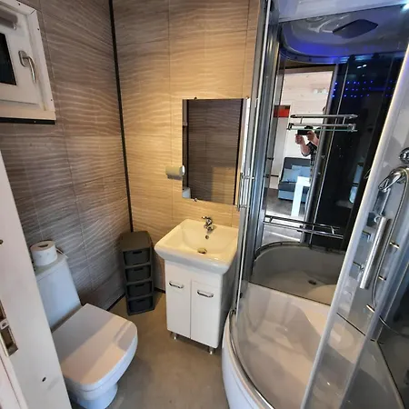 Homes 777