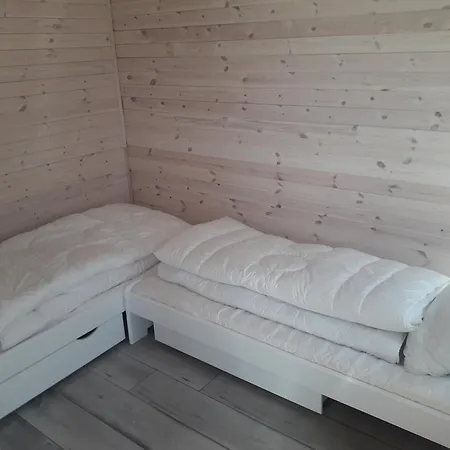 Homes 777 كارفيا