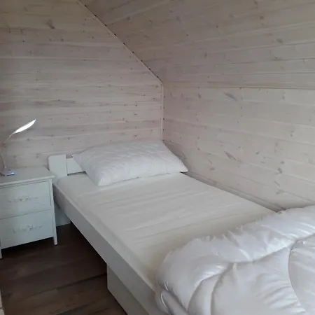 Homes 777 بيت خشبي كارفيا