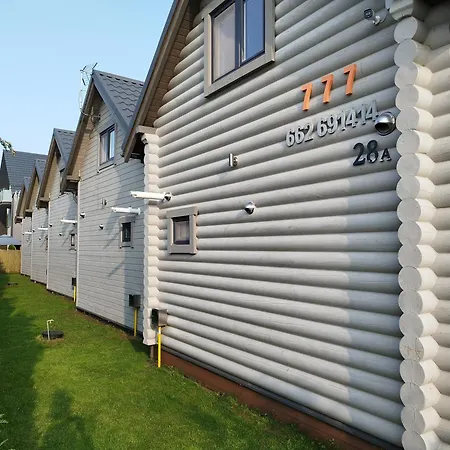 Lodge Homes 777 Karwia