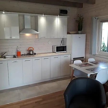 Homes 777 Gerendaház Karwia