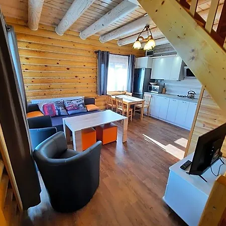 Gerendaház Homes 777 Karwia