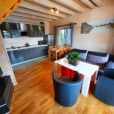 Gerendaház Homes 777 Karwia