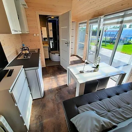 Homes 777 Karwia